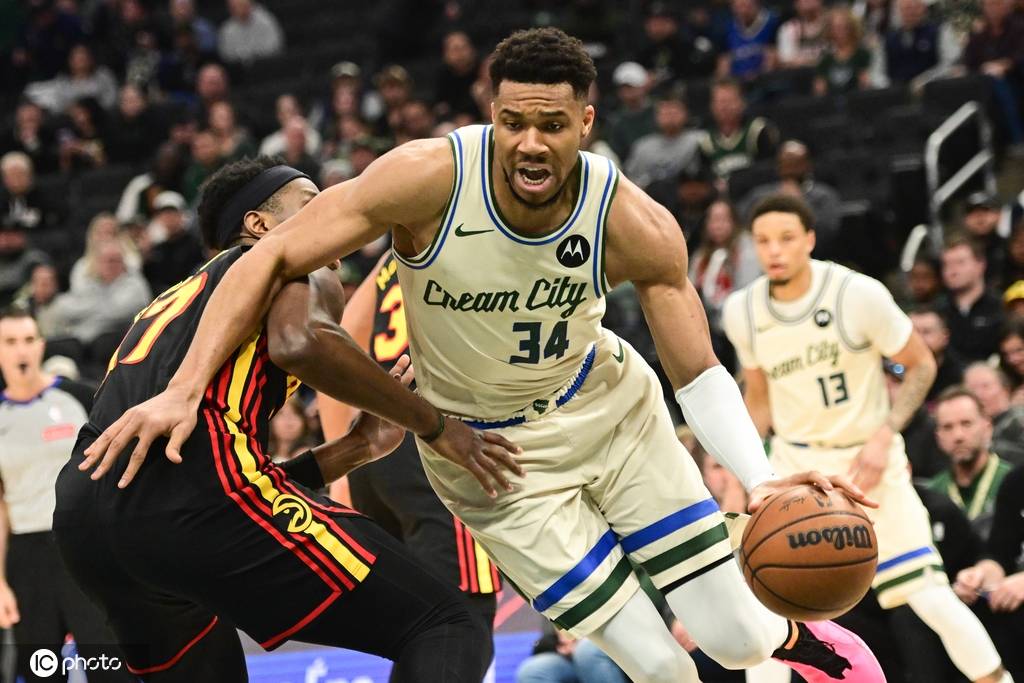 字母24+5奥孔古21+8 沃克23分老鹰逆转雄鹿迎5连胜