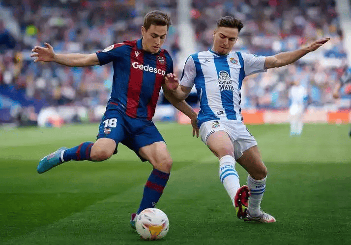 欧罗巴前瞻：弗赖堡 VS 塞尔塔，魔鬼主场遇残阵西甲劲旅，主队稳占先机